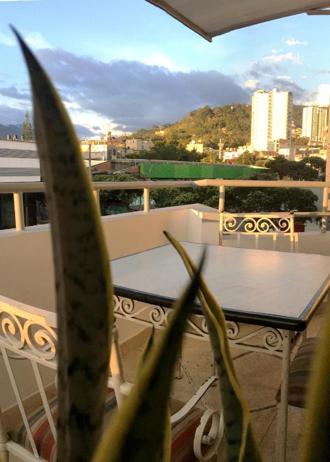 Hotel Riviera Plaza 부카라망가 외부 사진