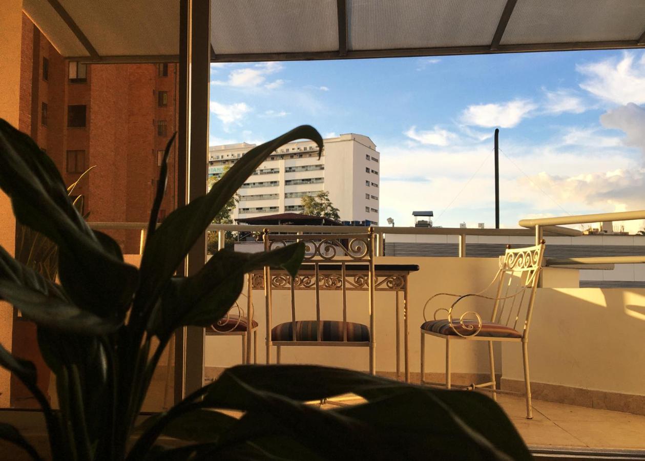 Hotel Riviera Plaza 부카라망가 외부 사진