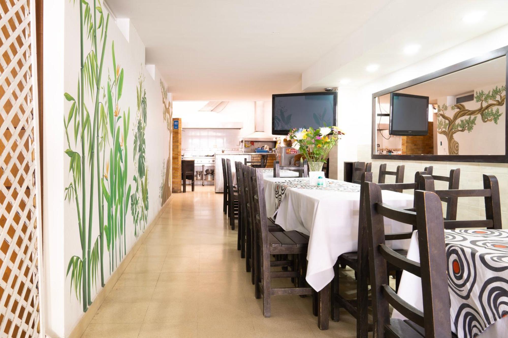 Hotel Riviera Plaza 부카라망가 외부 사진