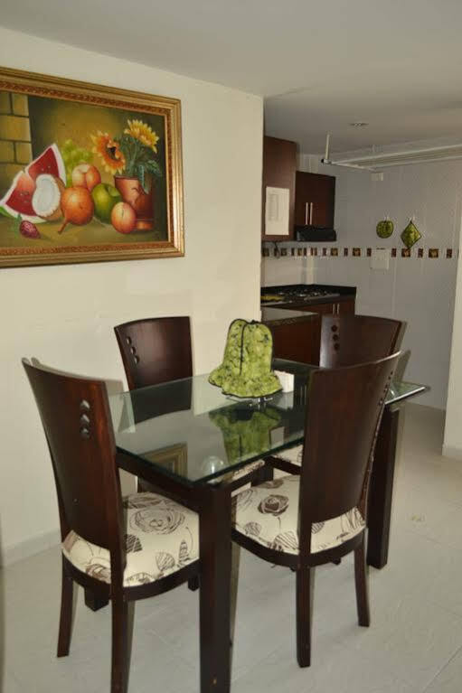 Hotel Riviera Plaza 부카라망가 외부 사진
